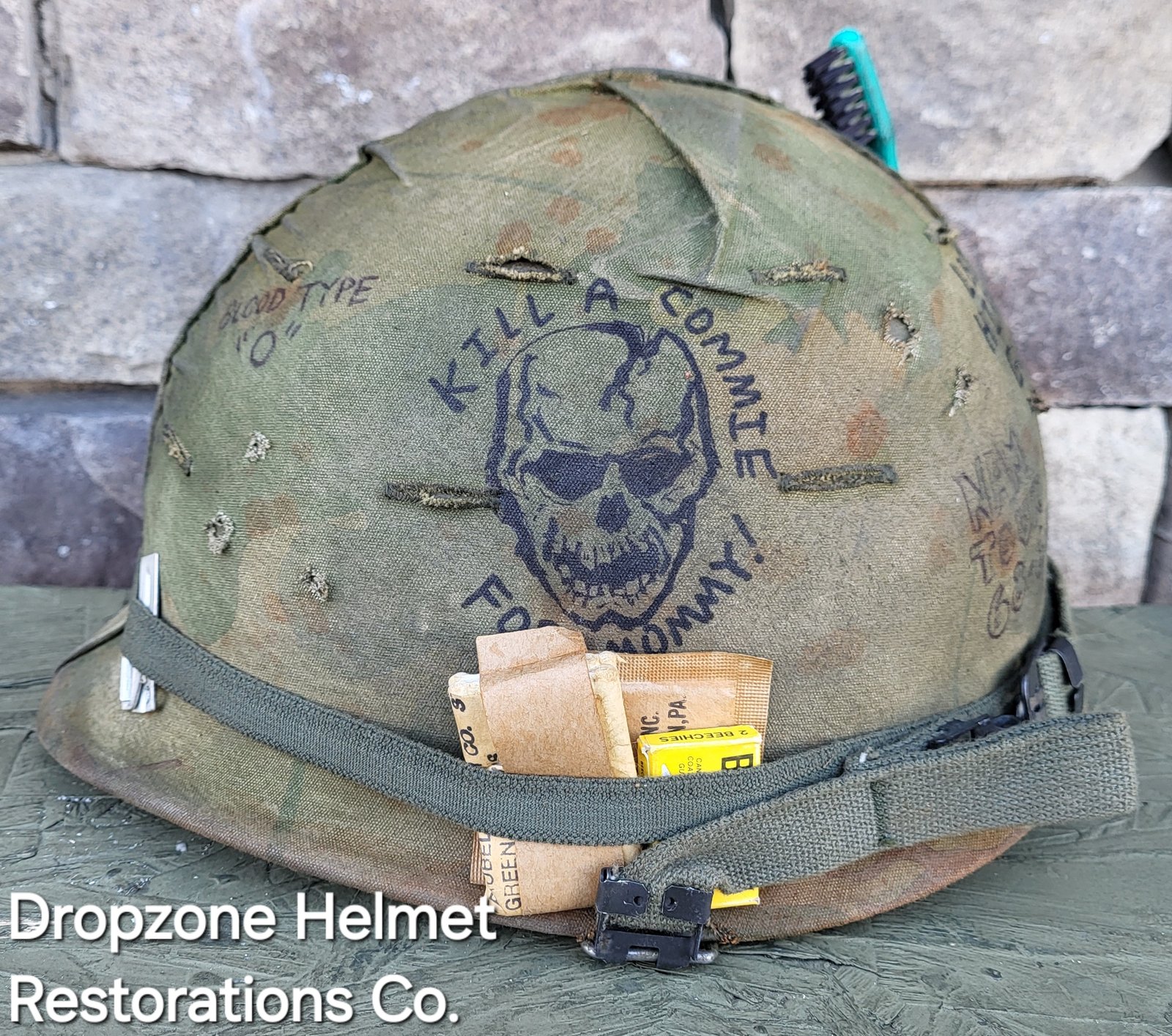 洋楽 Decorated Street Soldier/2HP Vietnam M-1 Helmet & 1965 Liner Mitchell Camo Cover. The