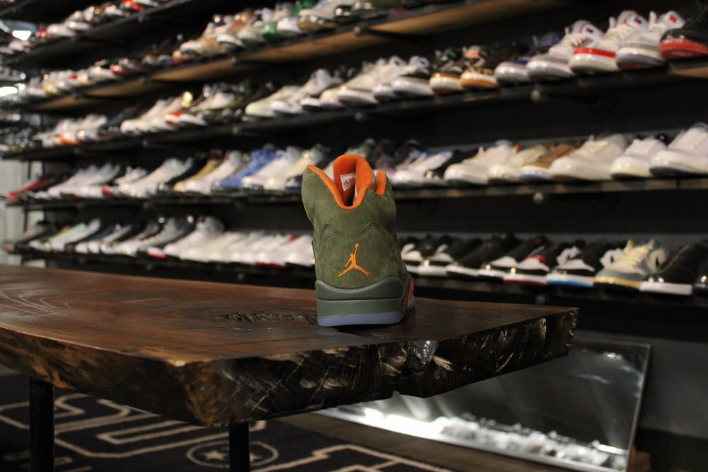 Air Jordan V (5) "Army Olive/Solar Orange"