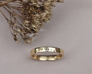 Image of 18ct Yellow Gold 3mm ‘Star' Eternity ring