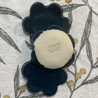 Image 3 of FLOWER PLATES SET (deep blue)