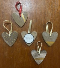 Image 2 of CERAMIC HEARTS (Set of 5 - Dark and Gold A)