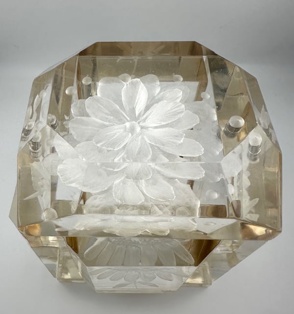 Image of The Classic Petite-Clear with Flowers (New)