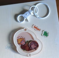 Image 2 of Cloud and Tifa Family Picnic ／Eating Kuah-pau acrylickeychain