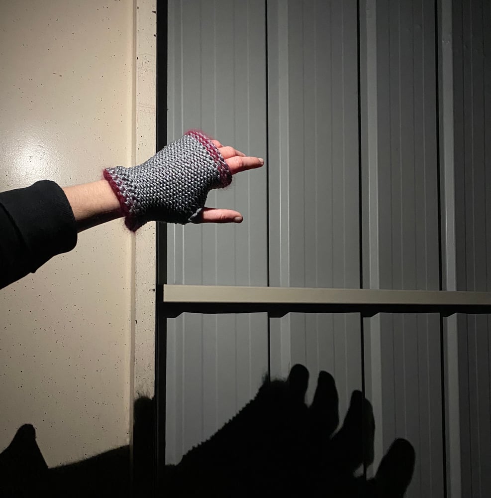 Image of Silver mesh mittens