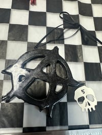 Image 7 of Anarchy on the Tree