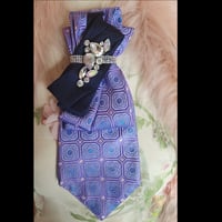 Lavender Hint