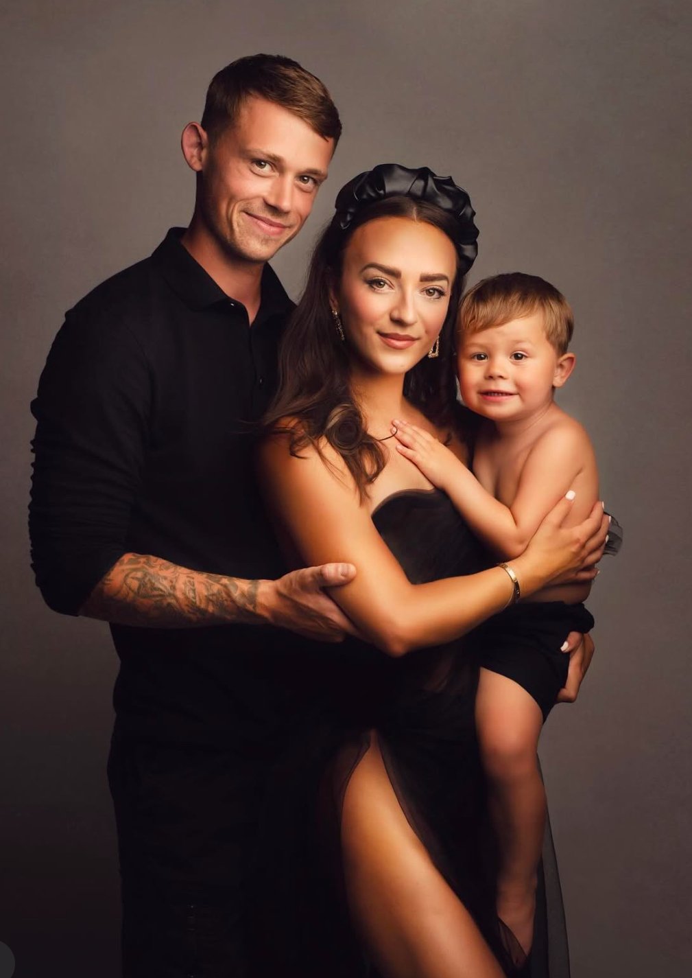 Image of FAMILY MINI SESSION- Sunday 22nd June