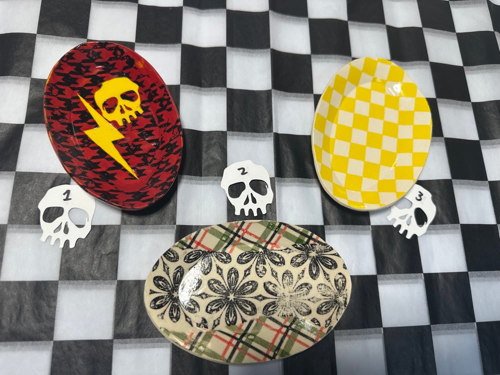 Lil Oval Dishes 