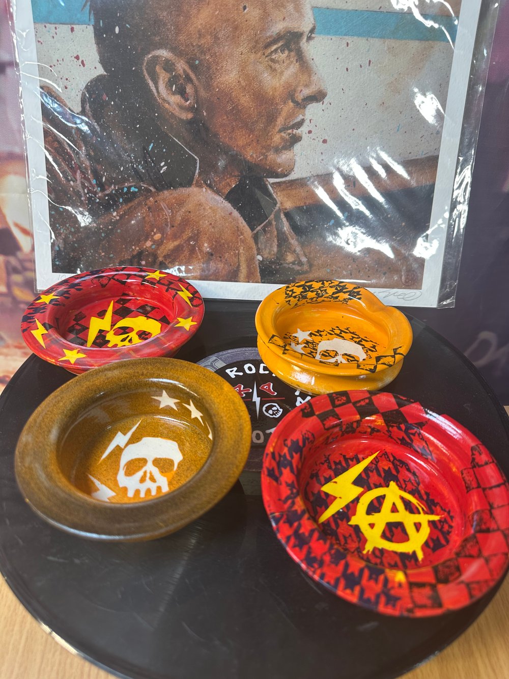 Ashtrays All Day !