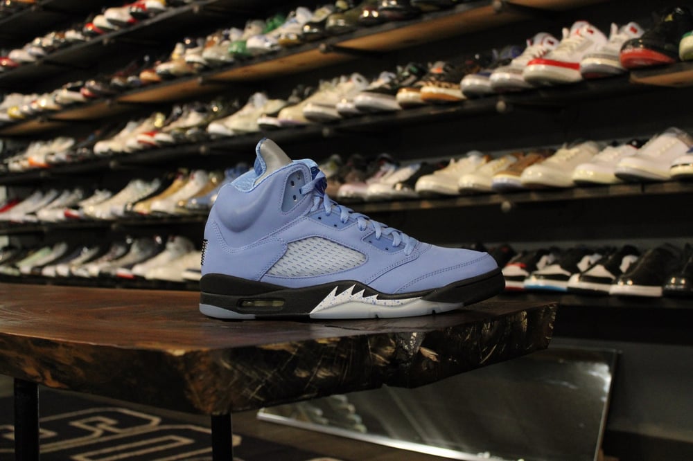 Air Jordan V (5) "University Blue"