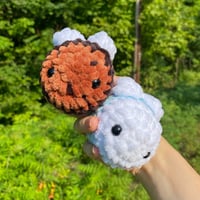 Crochet milk & cookie bees - set of two plushies🐝💕