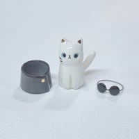 Image 4 of Gojo cat ceramic figurine 