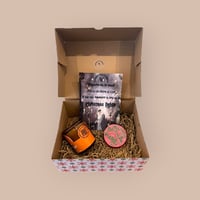 Image 2 of Butterbeer candle gift set - Christmas Edition 