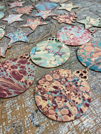 Image 3 of Hand Marbled Gift Tag // parcel topper // 3 shapes available 