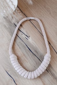 Image 3 of Spirál makramé nyaklánc