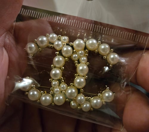 Image of  Brooch  (Gold/Pearls)