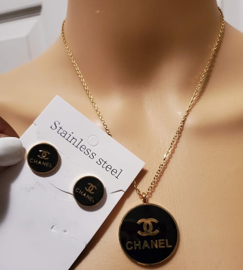 Image of Black and Gold set