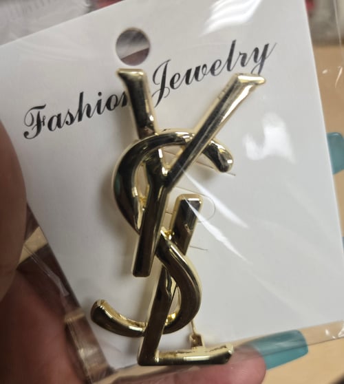Image of Gold Fashionable Brooch