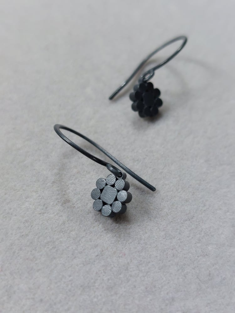 Image of Elizabeth Drop Earrings 