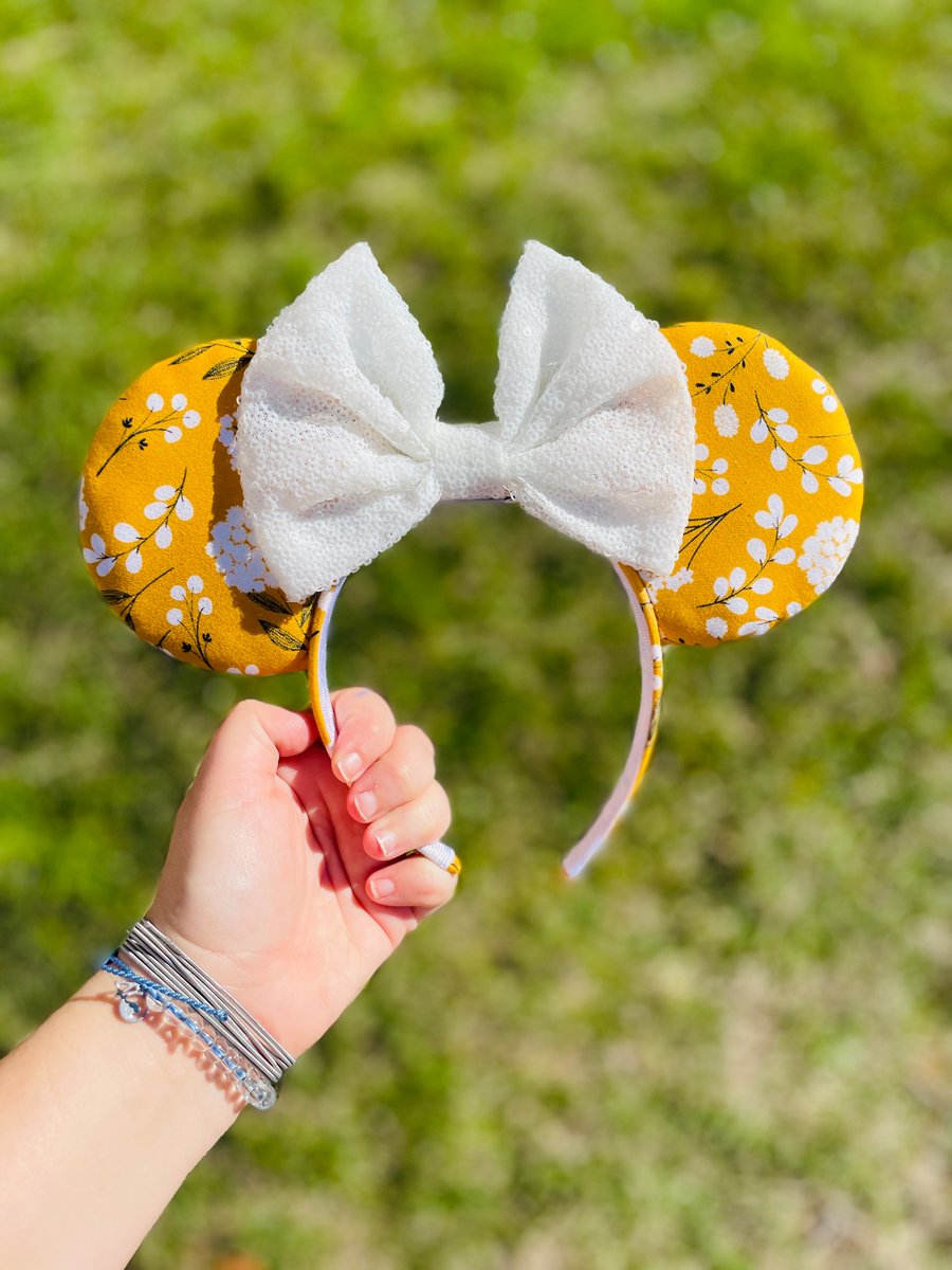 Image of Dandelion Ears