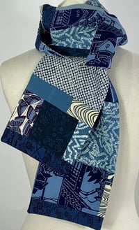 Image 3 of Blue Leaves scarf