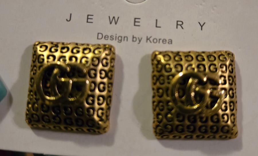 Image of Cube Style G Earrings