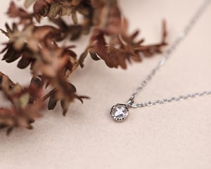 Image of 18ct White gold 3.0mm rose-cut diamond necklace