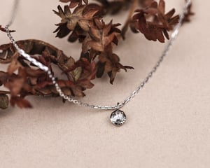 Image of 18ct White gold 3.0mm rose-cut diamond necklace