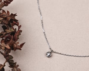 Image of 18ct White gold 3.0mm rose-cut diamond necklace