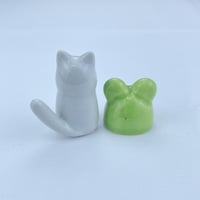 Image 5 of Gray cat with frog hat ceramic figurine (white gold version)