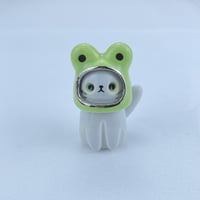 Image 1 of Gray cat with frog hat ceramic figurine (white gold version)