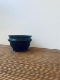 Image 1 of VINTAGE CLAY PLANTER:02
