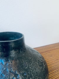 Image 4 of VINTAGE PLANTER:04