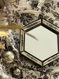 Image 3 of Le joli miroir