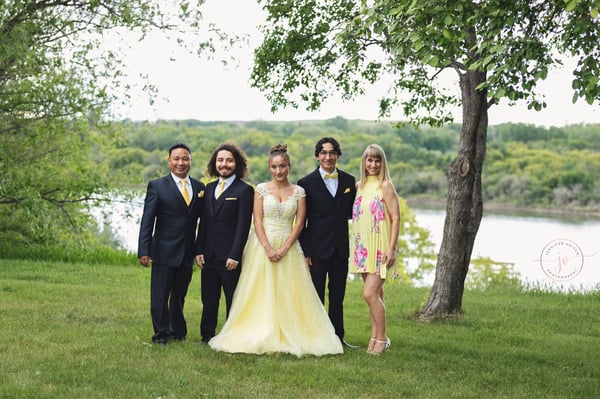 Image of 12 Days of Christmas Outdoor Full or Family Session in May