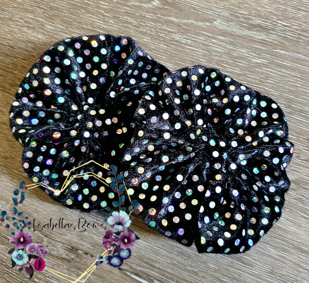 Image of Black holo