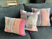 Image 4 of Coussin en Kantha 