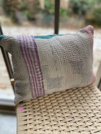 Image 3 of Coussin en Kantha Patchwork