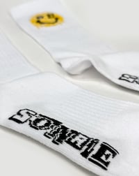 Image 3 of G3 Medias "Sonríe"