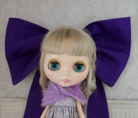 Image 2 of Purple Bow for Blythe Doll!