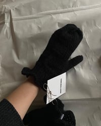 Image 3 of ruffled mittens