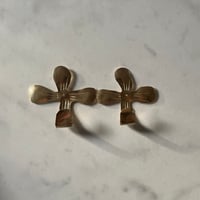 Image 1 of gemini hook 