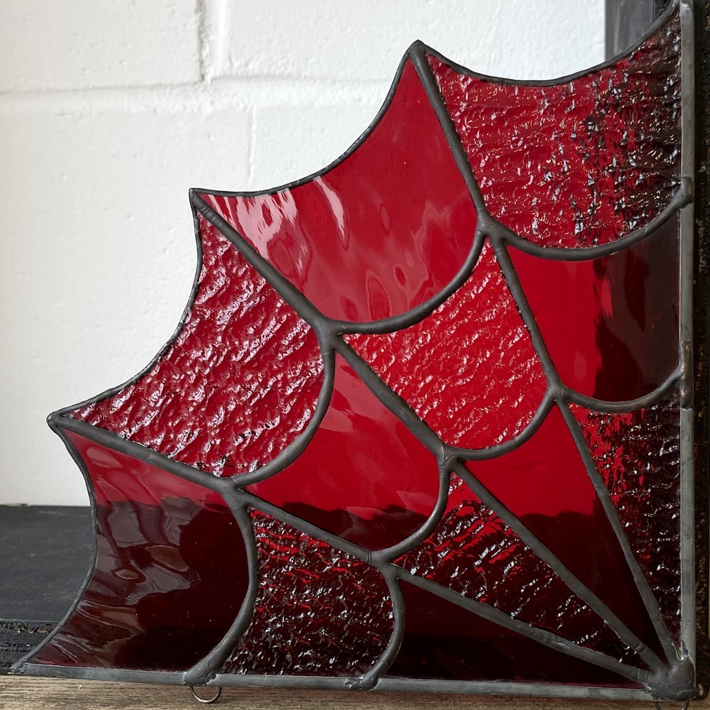 Spider web - Red Textured Glass