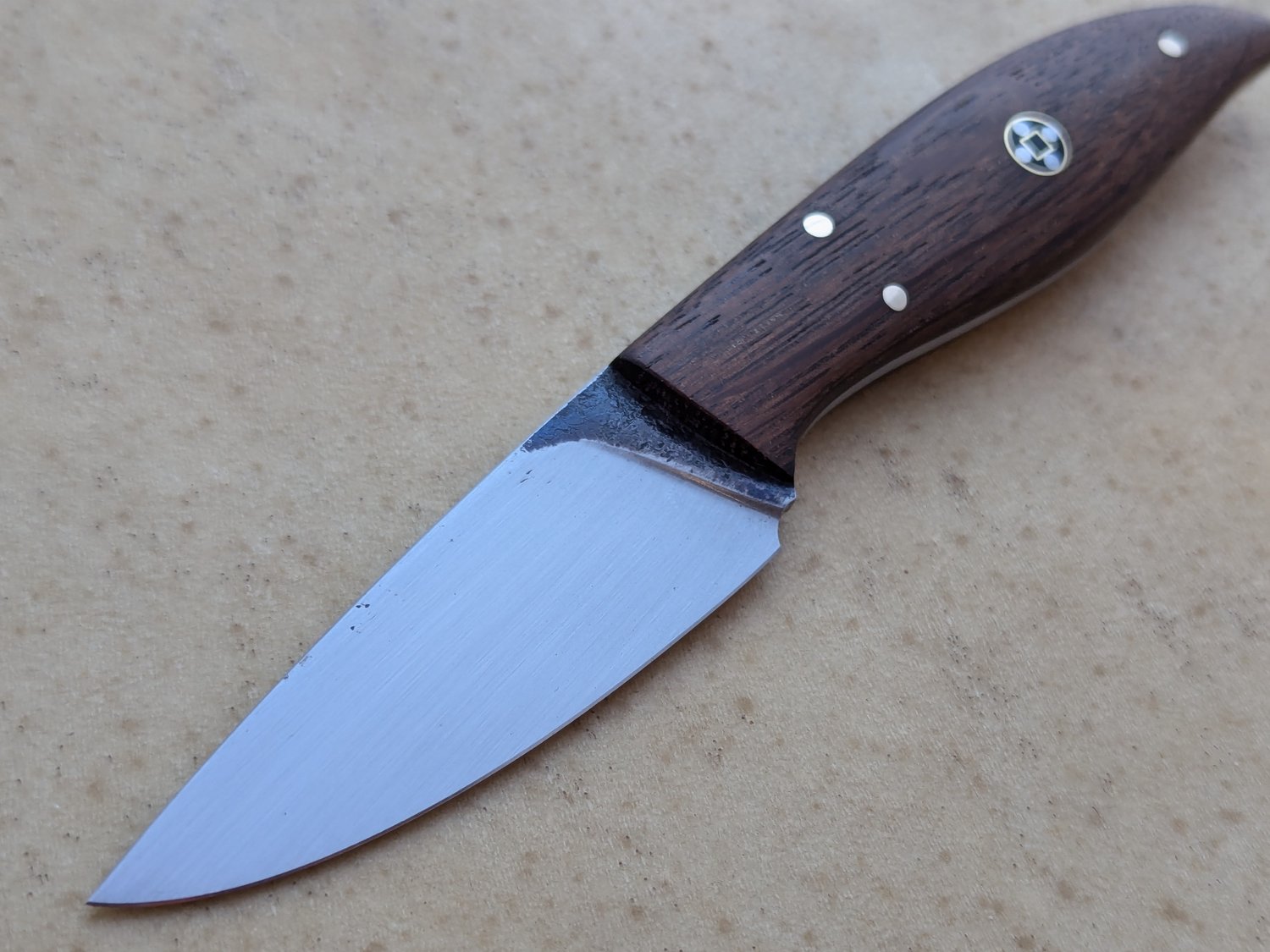 Image of Full-tang bushcraft with mosaic pin and ferro rod