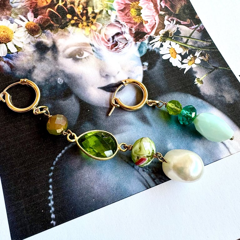 Asymmetrical statement green tone earrings 