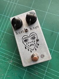 hurt:harm Harmonic Percolator
