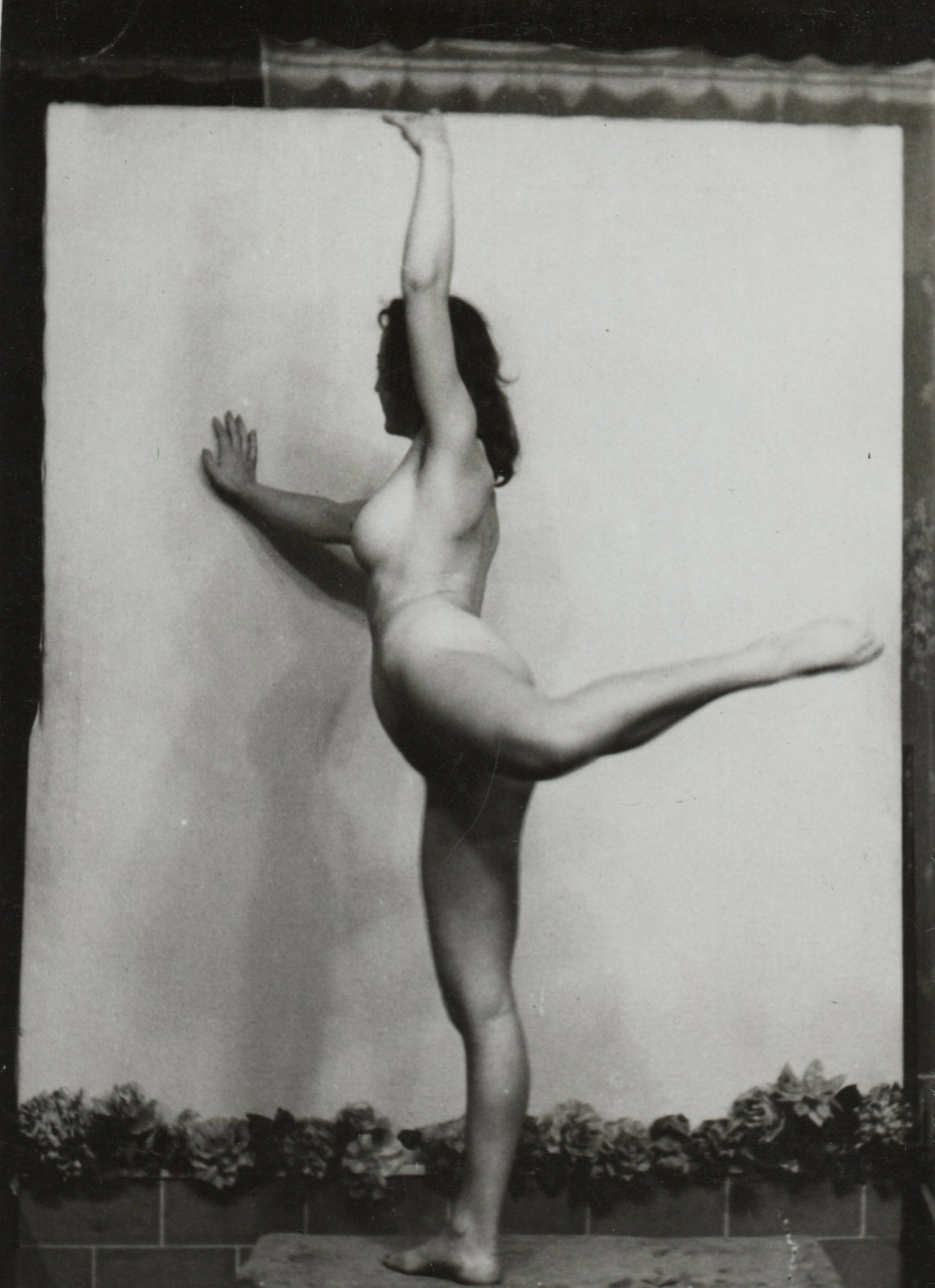 Image of Anonyme: artist study of a female nude, France ca. 1930