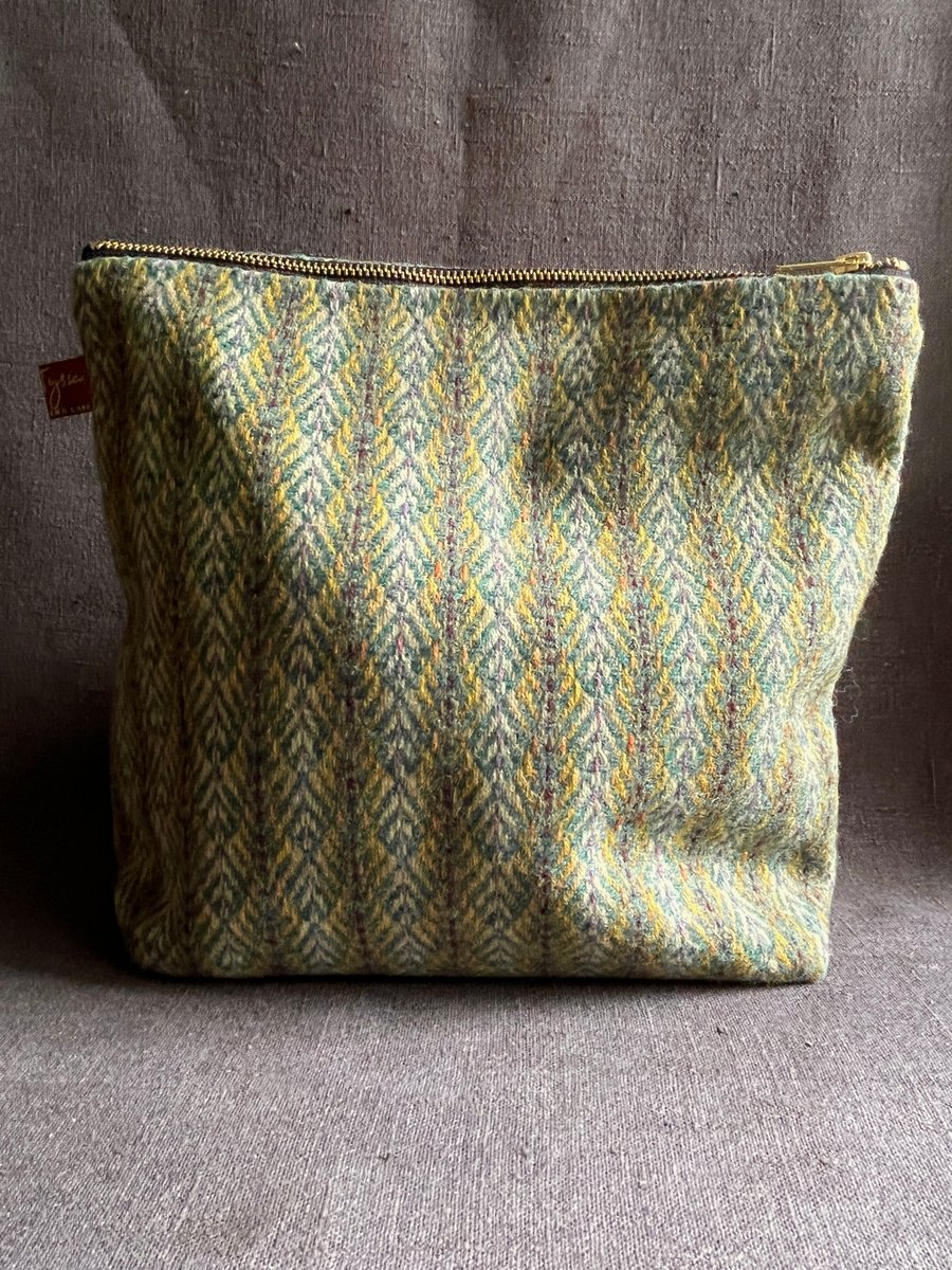 Image of No.18 Extra Large Handwoven Accessories Bag