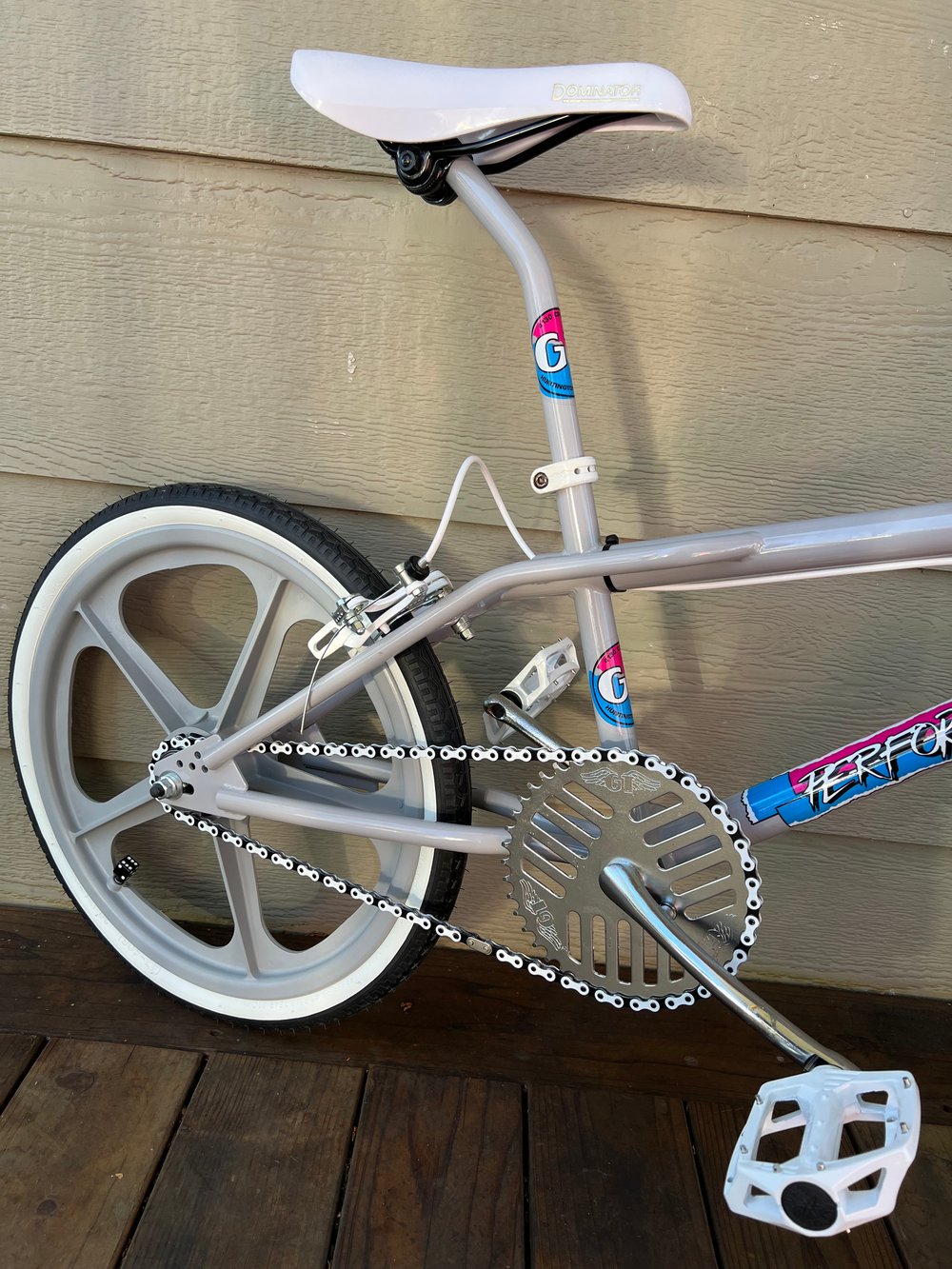 Gray 1986 GT performer