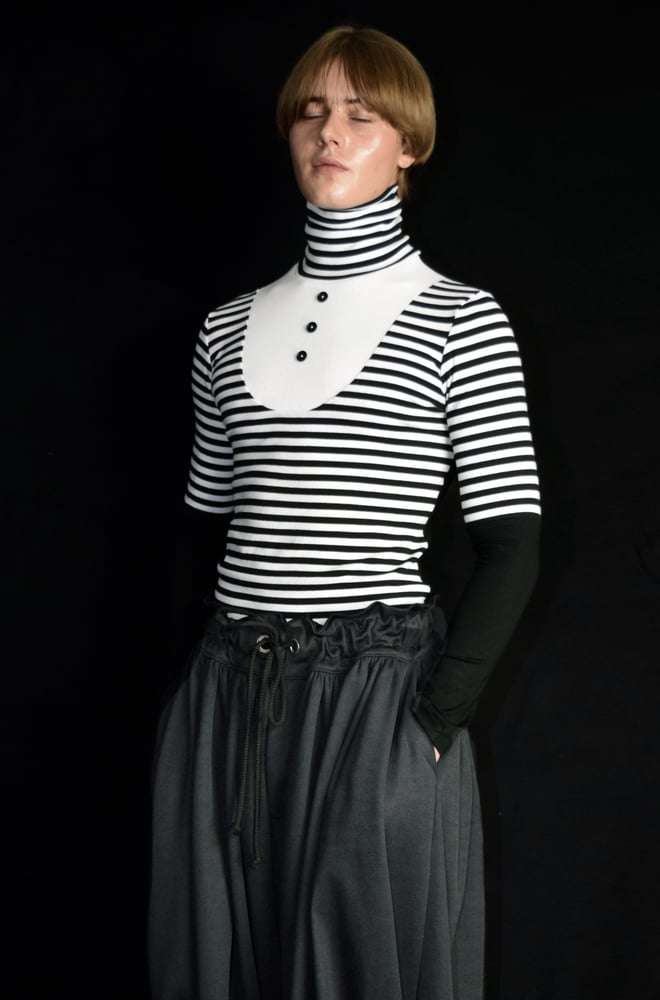 Image of 2025 - STRIPED ROLL NECK